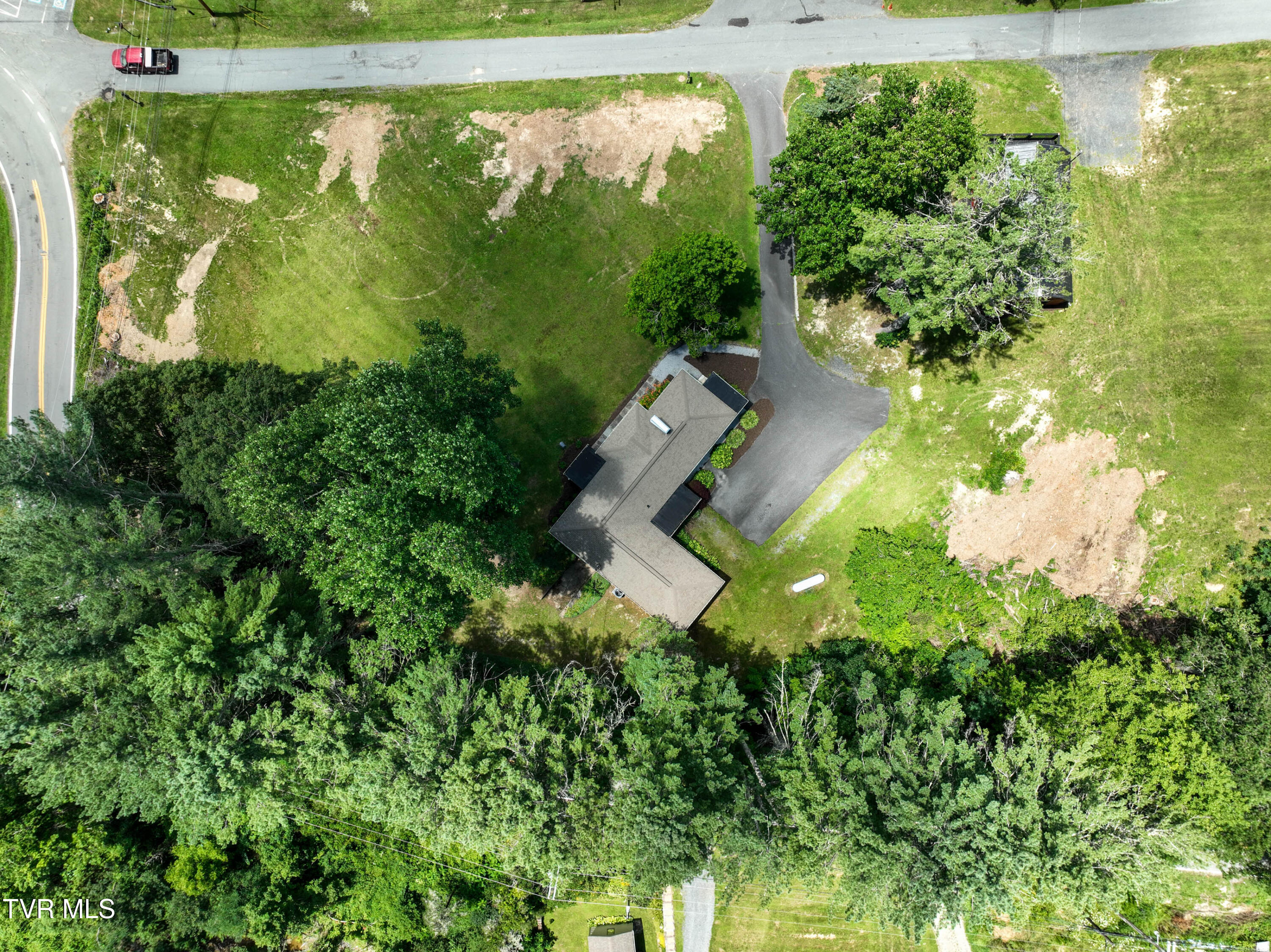 390 Sokassa Road Newland, NC 28657 - Photo 69 of 76 390 Sokassa Drone NICKENS-28
