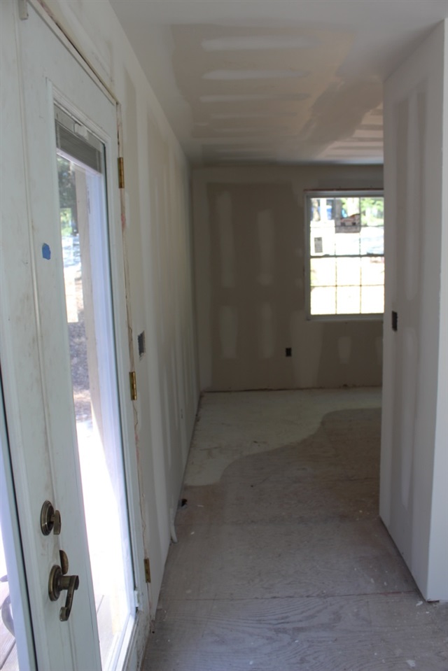 18 Meredith Lane Barnstead, NH 03225 - Photo 5 of 16 Gallery Image 5