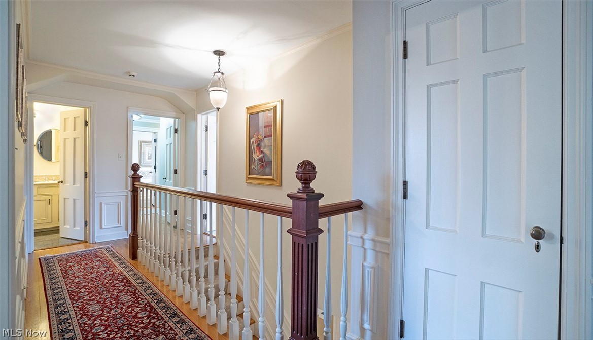 33700 Woodleigh Road Cleveland, OH 44124 - Photo 25 of 35