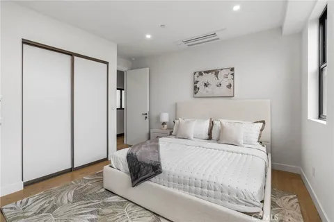 $3,299,000 | 424 20th Huntington Beach, Huntington Beach, CA 92648