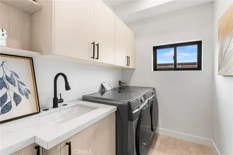 $3,299,000 | 424 20th Huntington Beach, Huntington Beach, CA 92648