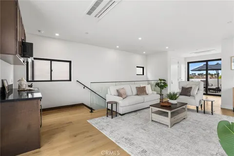 $3,299,000 | 424 20th Huntington Beach, Huntington Beach, CA 92648