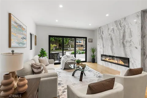 $3,299,000 | 424 20th Huntington Beach, Huntington Beach, CA 92648