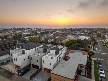 $3,299,000 | 424 20th Huntington Beach, Huntington Beach, CA 92648