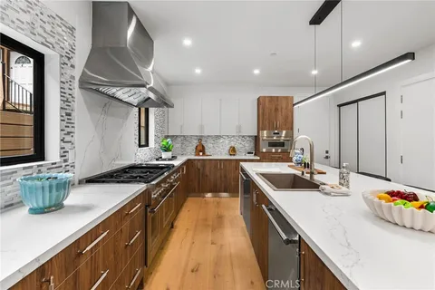 $3,299,000 | 424 20th Huntington Beach, Huntington Beach, CA 92648