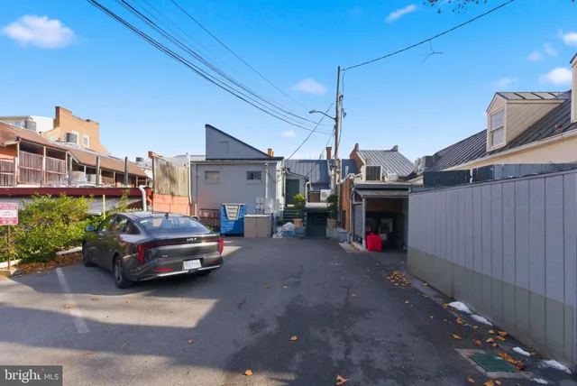 $1,400 | 105 North Loudoun Street, Unit 1, Winchester, VA 22601