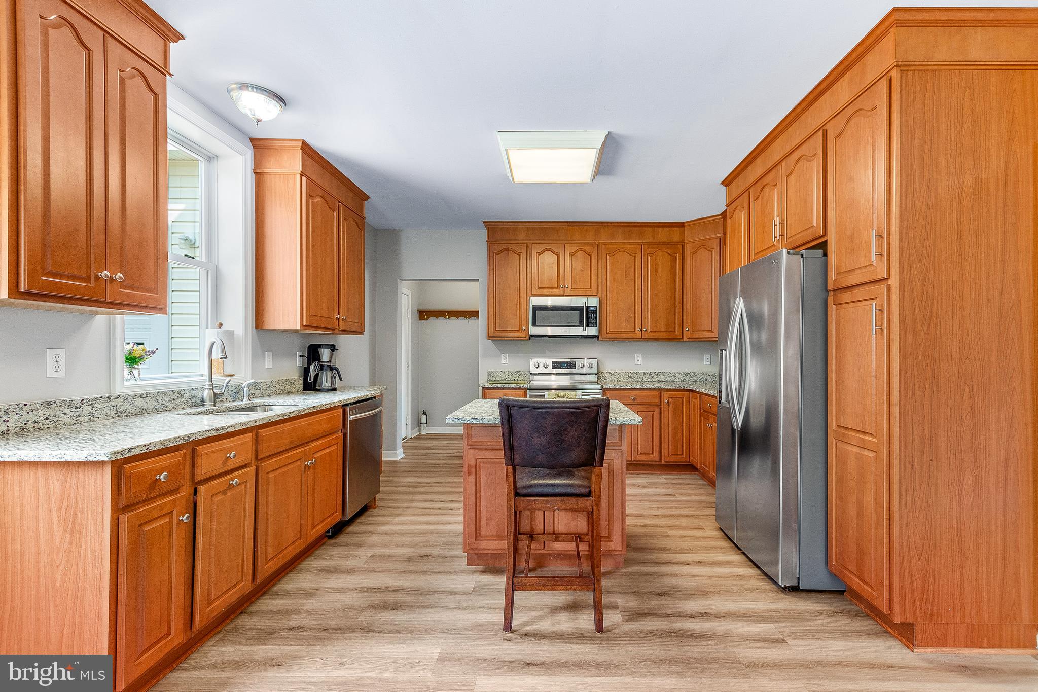40280 Wathen Road Leonardtown, MD 20650 - Photo 12 of 64 Custom cabinetry, granite counters& SS appliances