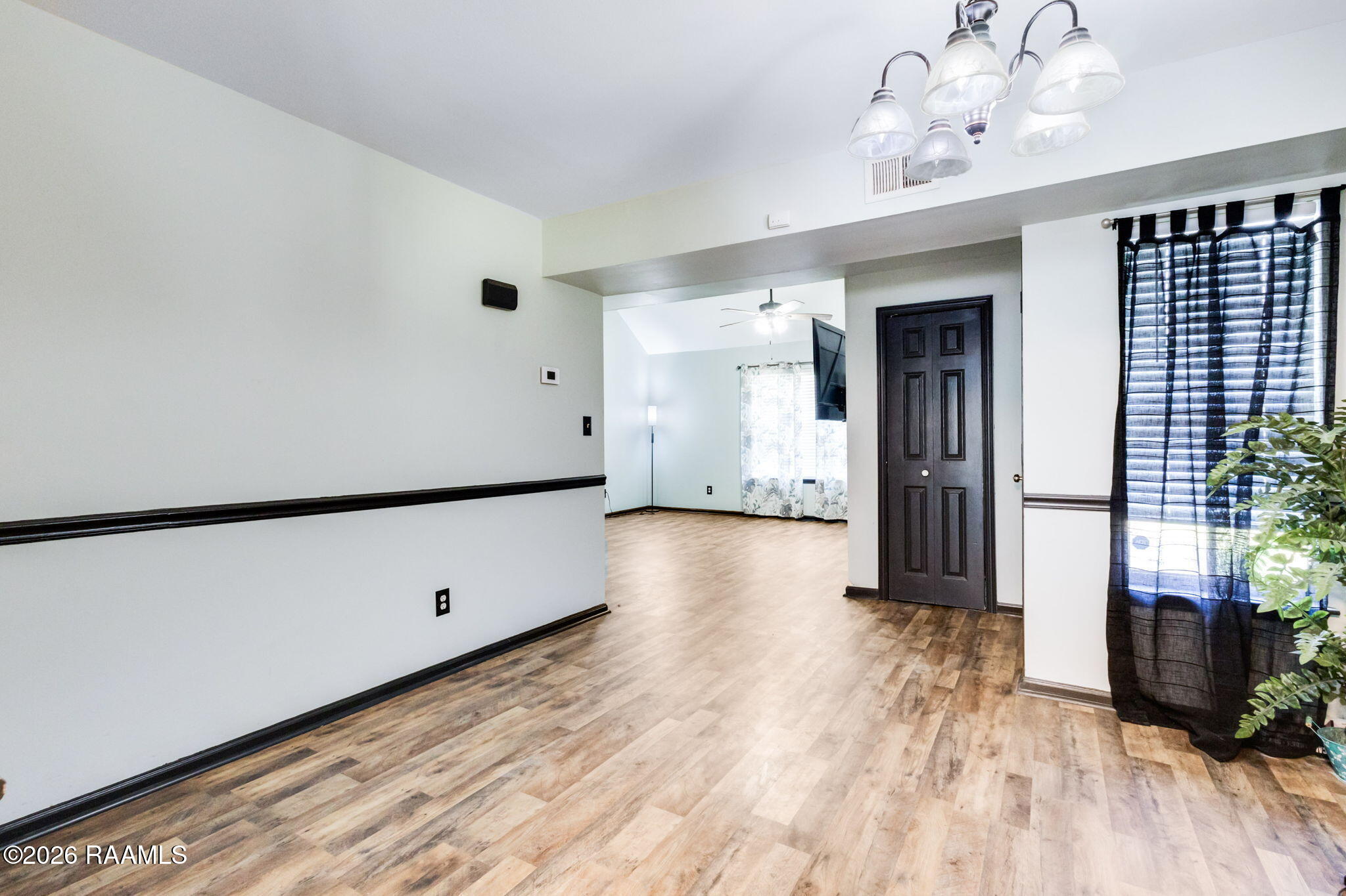 442 Le Violon Road Lafayette, LA 70506 - Photo 5 of 15 6-web-or-mls-442 Le Violon Rd-5