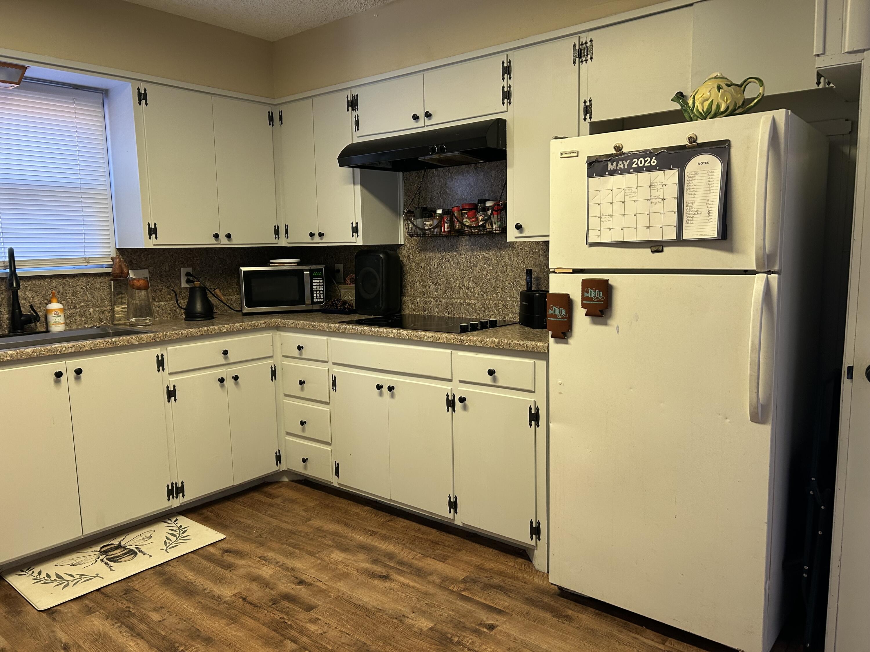 3711 46th Street Lubbock, TX 79413 - Photo 6 of 15 Kitchen