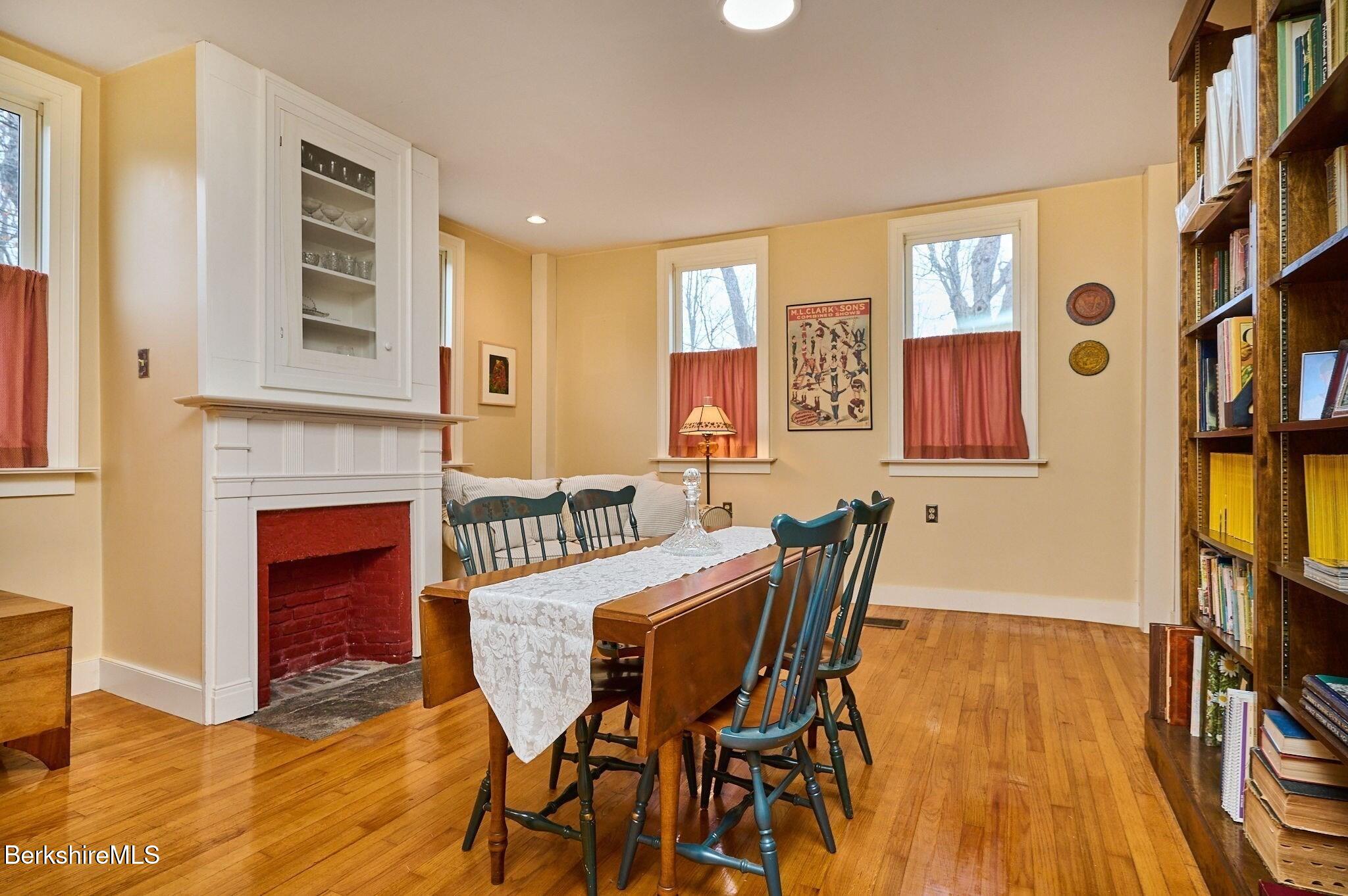 10 Maple Street Plainfield, MA 01070 - Photo 20 of 42 20-dining