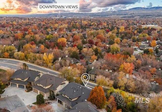 $699,900 | 256 East Lake Rim Lane, Boise, ID 83706
