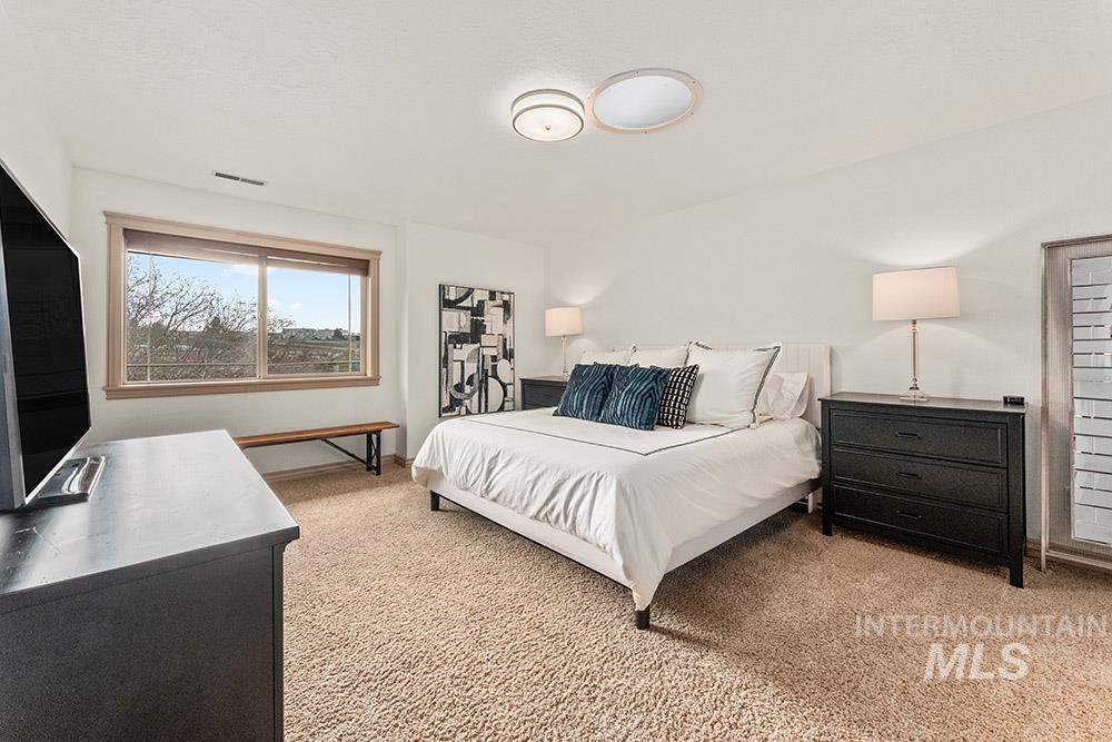 256 East Lake Rim Lane Boise, ID 83706 - Photo 21 of 34