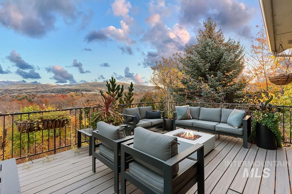 256 East Lake Rim Lane Boise, ID 83706 - Photo 33 of 34