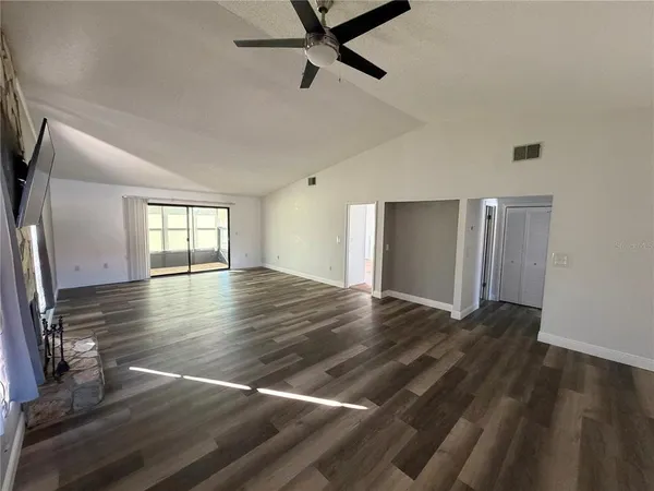 $1,400 | 9980 Eagles Point Circle, Unit 3, Port Richey, FL 34668