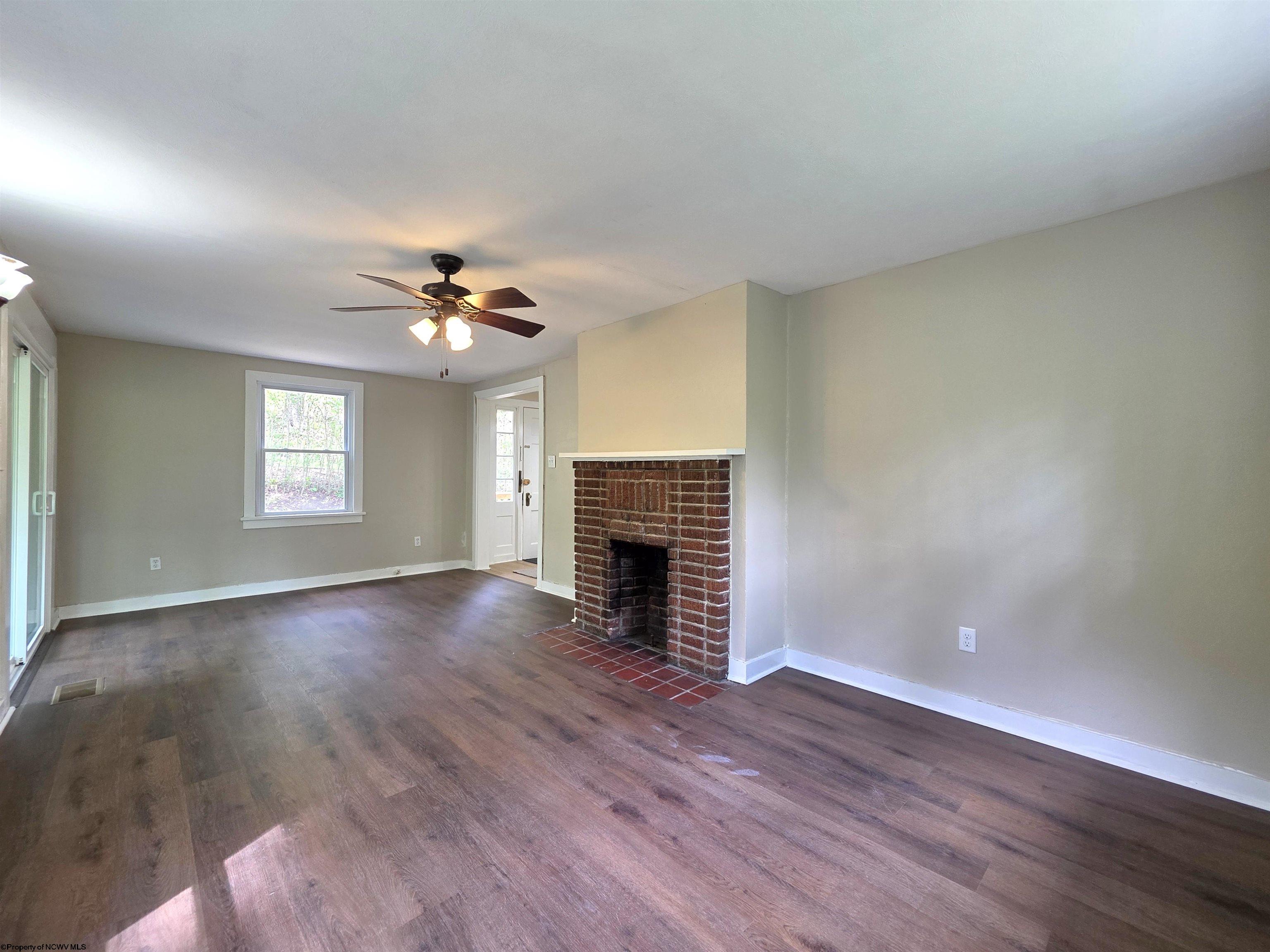 1300 Hillcrest Road Fairmont, WV 26554 - Photo 5 of 26 Gallery Image 5