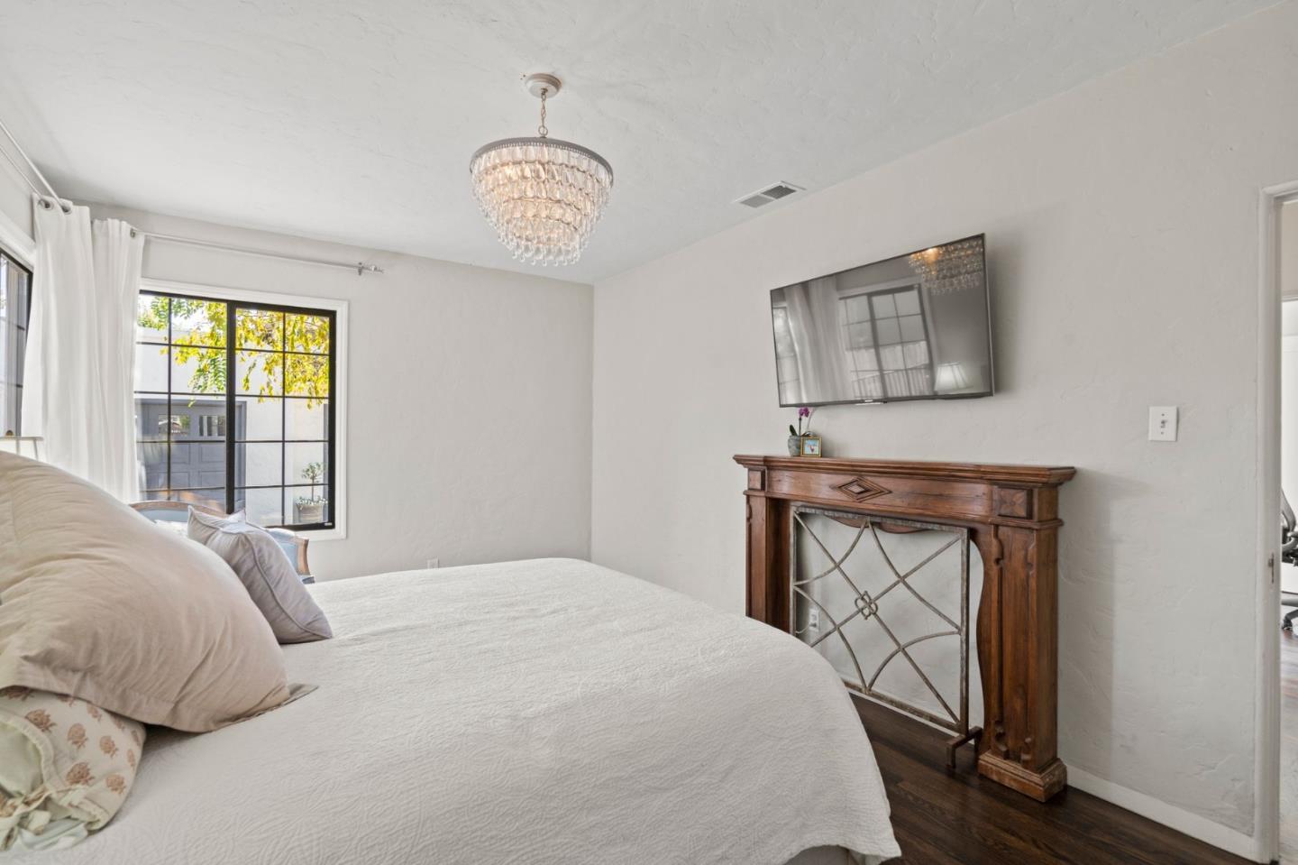 17 Stanley Road Burlingame, CA 94010 - Photo 21 of 49 Gallery Image 21