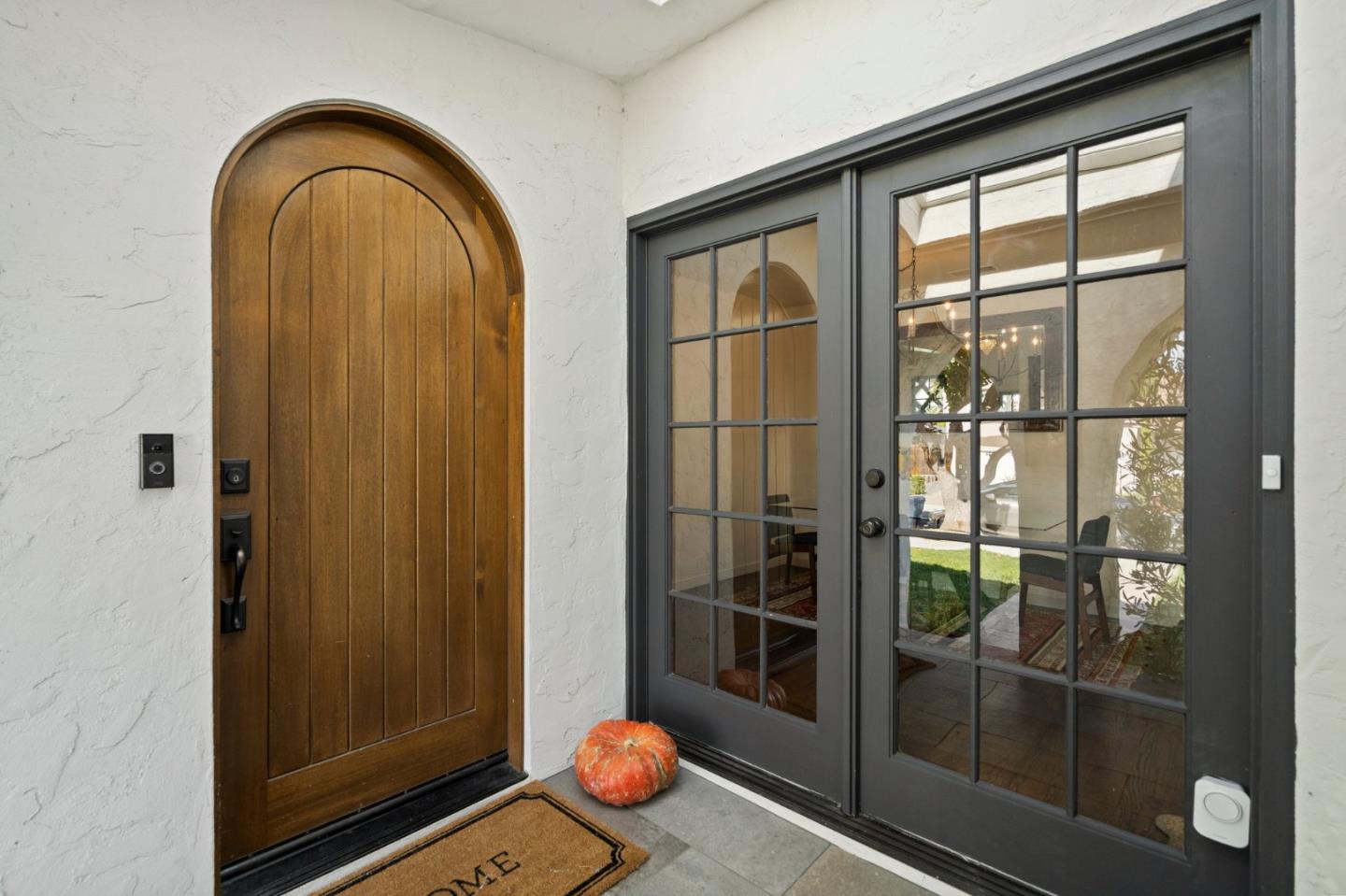 17 Stanley Road Burlingame, CA 94010 - Photo 5 of 49 Gallery Image 5