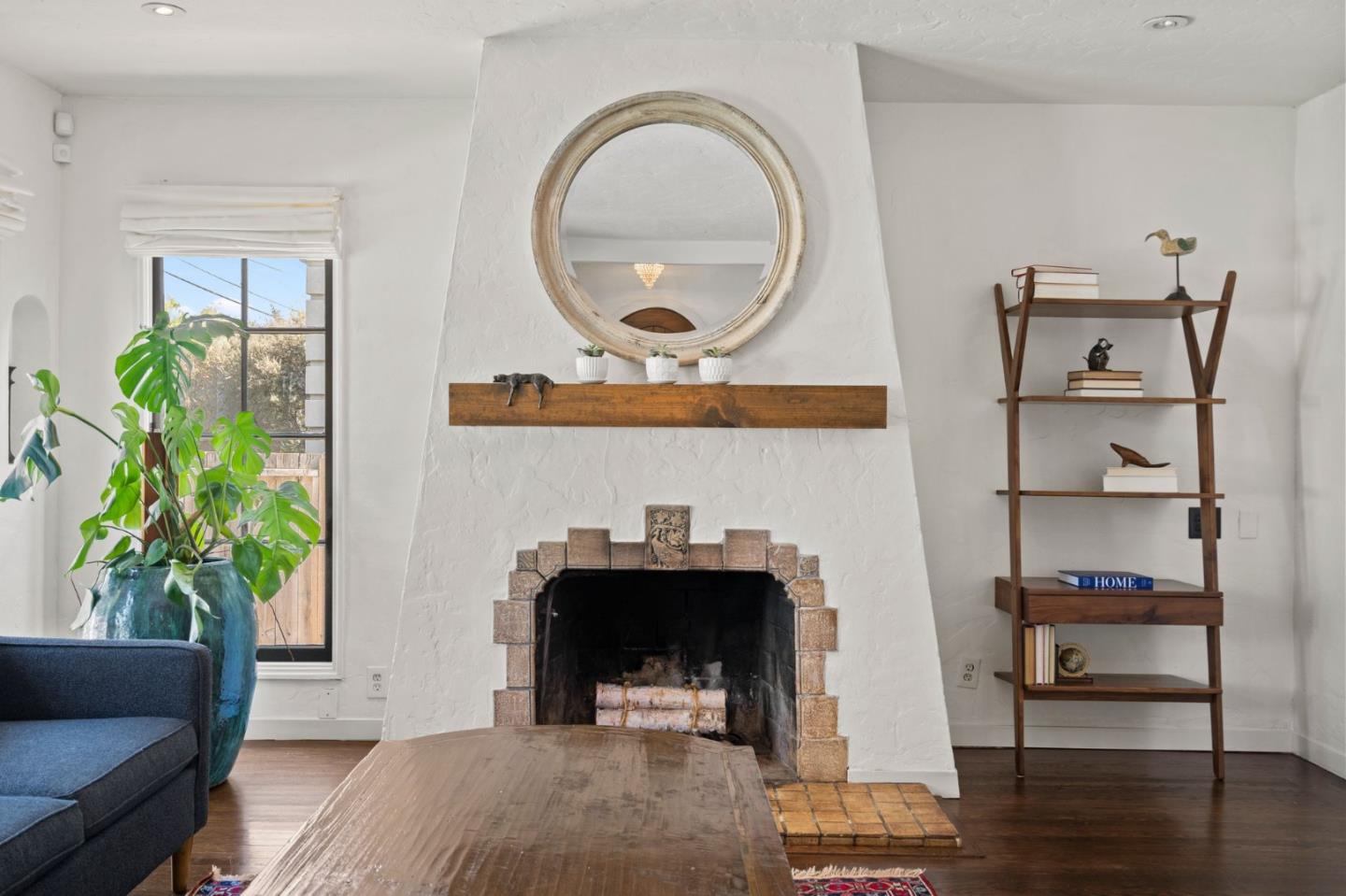 17 Stanley Road Burlingame, CA 94010 - Photo 8 of 49 Gallery Image 8