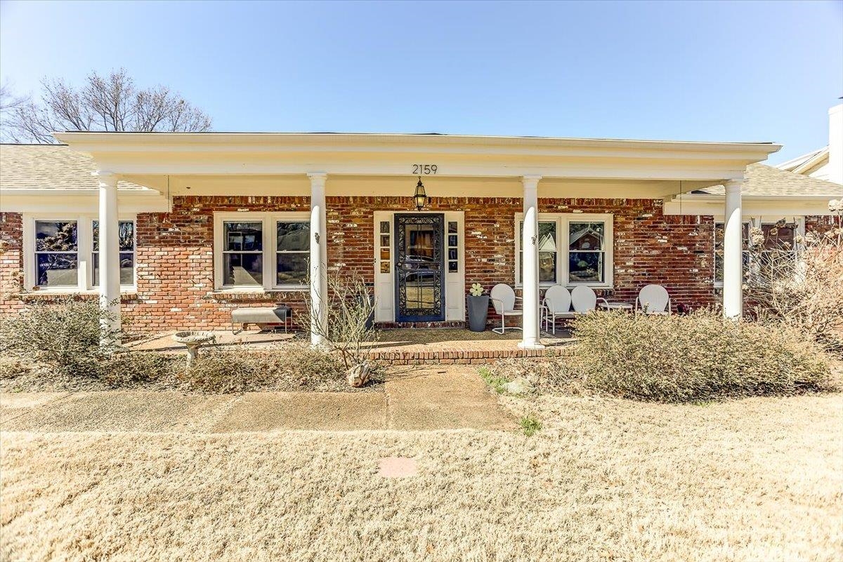 2159 Riverdale Road Germantown, TN 38138 - Photo 5 of 31 Covered front porch, great for seating.