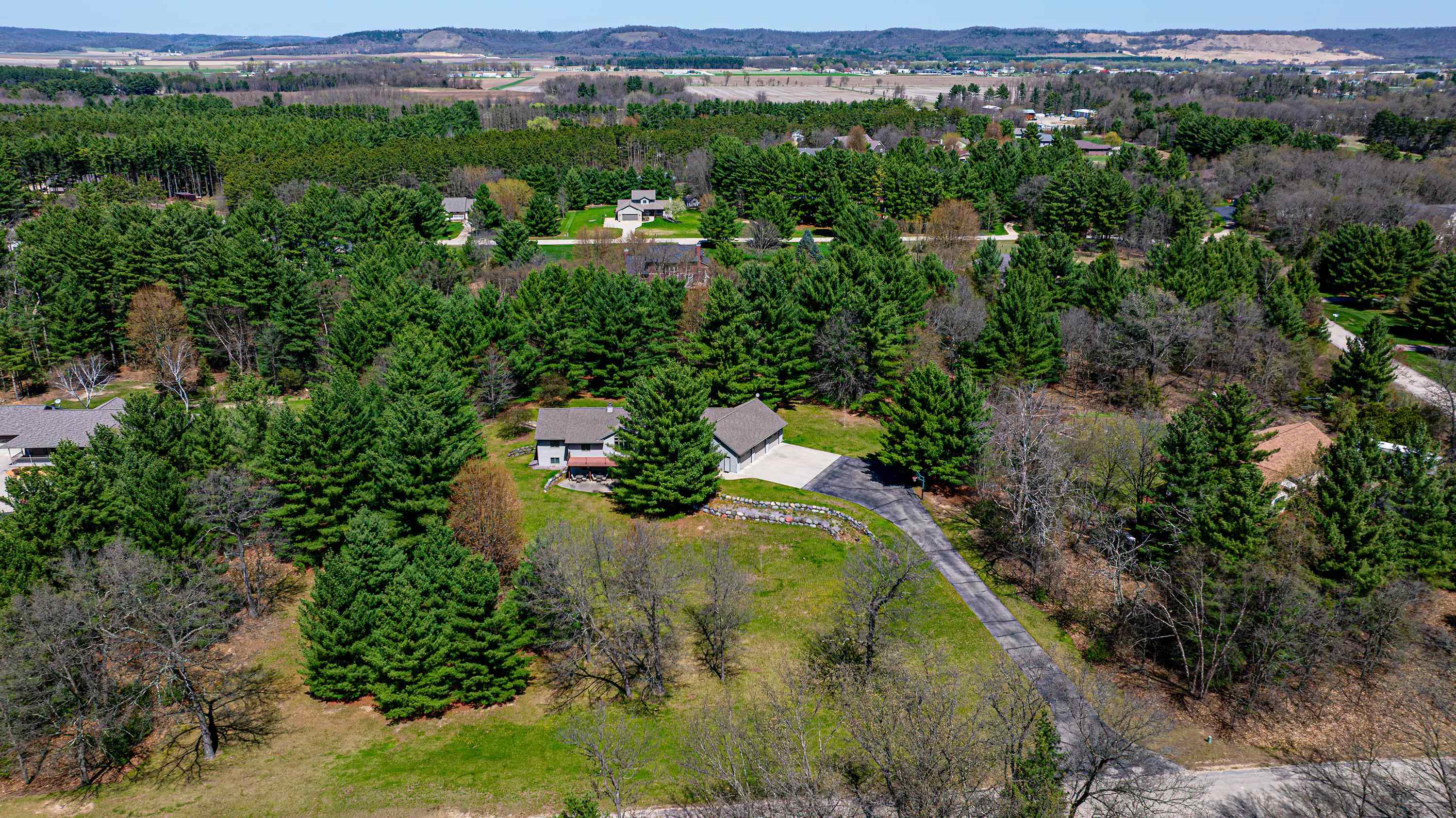 E4564 East Sherwood Spring Green Spring Green, WI 53588 - Photo 51 of 55