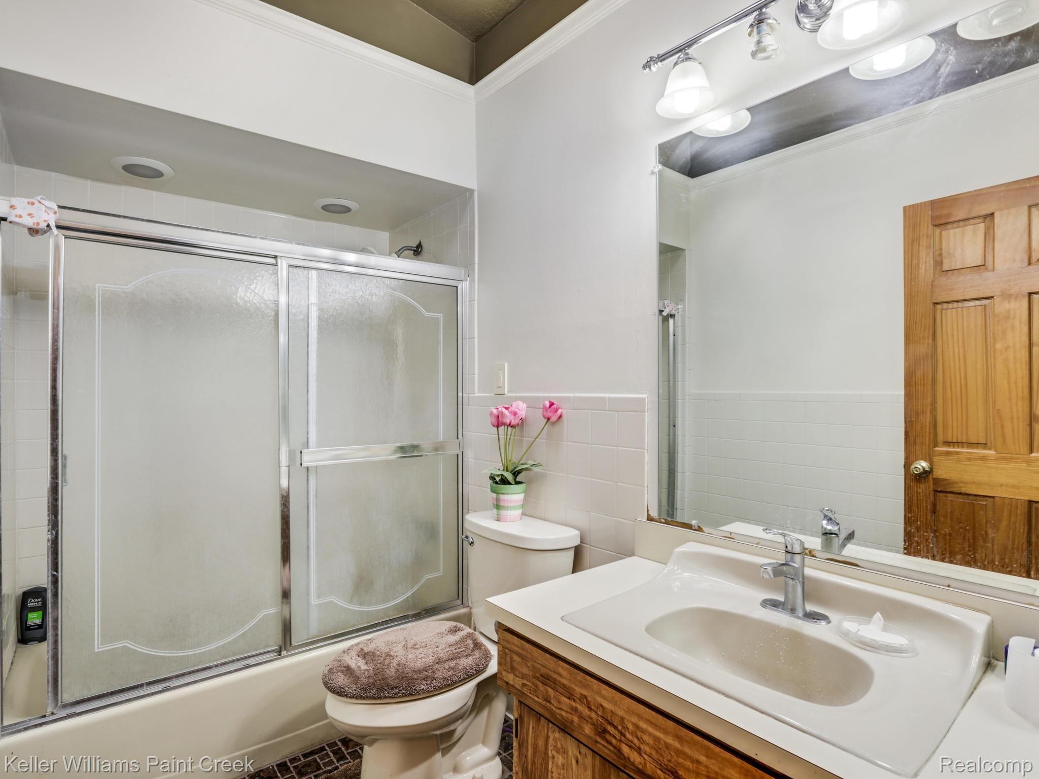 29489 Judith Street Inkster, MI 48141 - Photo 20 of 24 Bathroom