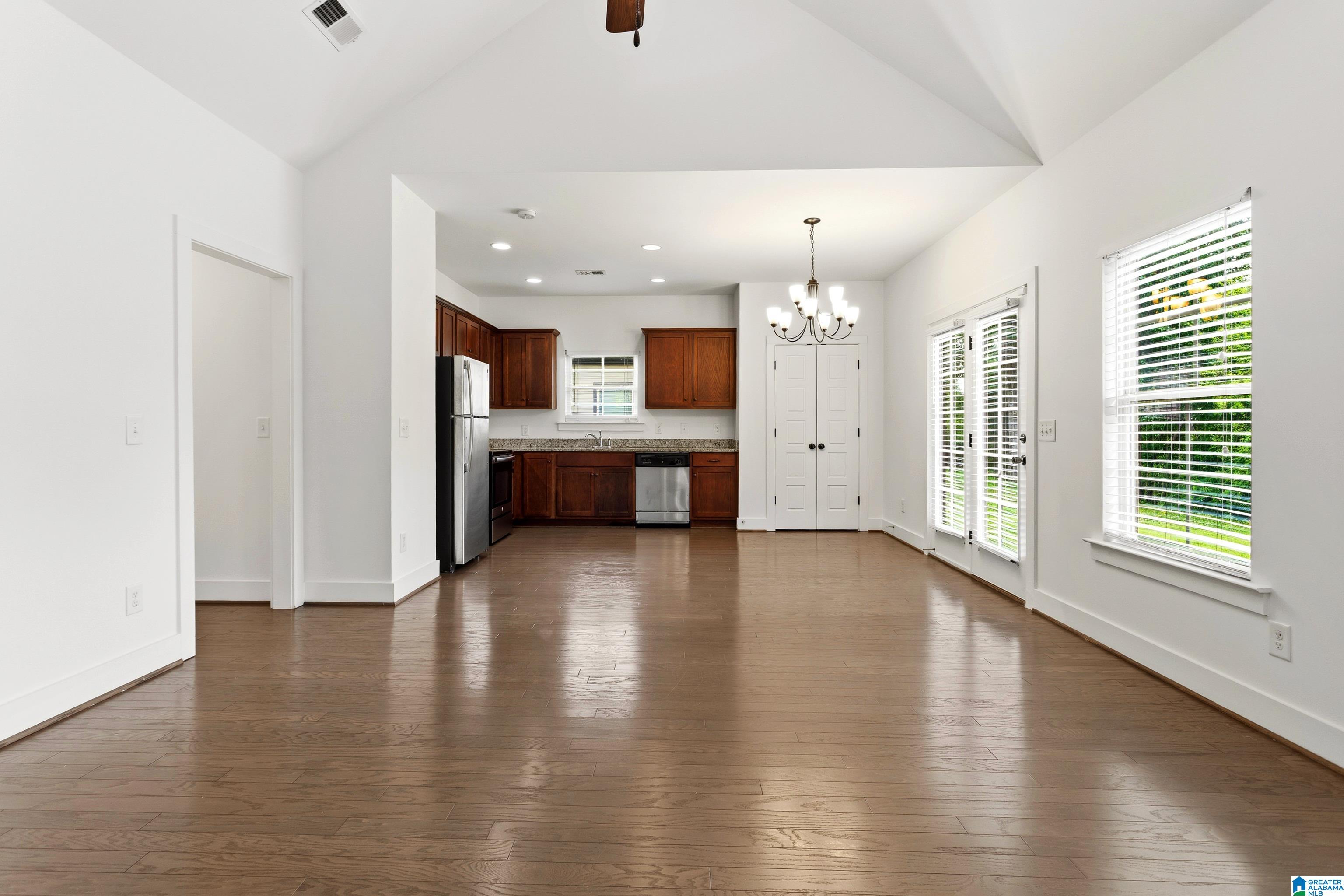 106 Falling Waters Lane Alabaster, AL 35114 - Photo 7 of 36