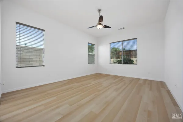 $339,900 | Undisclosed Address, Bakersfield, CA 93306