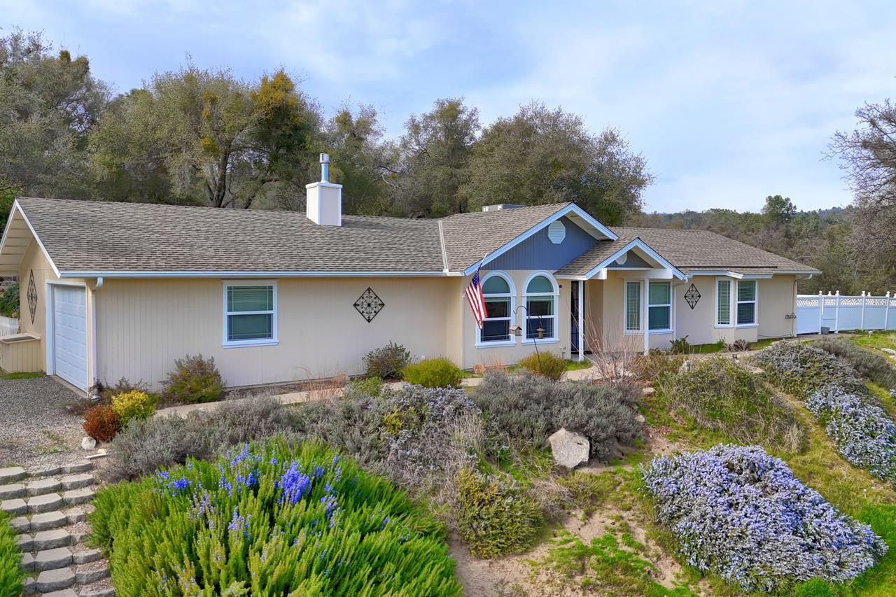 44755 Savage Road Coarsegold, CA 93614 - Photo 4 of 70