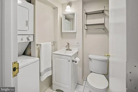 $259,000 | 303 South 11th Street, Unit 9, Philadelphia, PA 19107