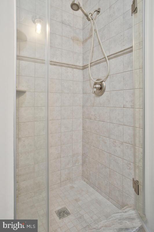 1263 Circle Drive Halethorpe, MD 21227 - Photo 17 of 40 1st Floor Bathroom