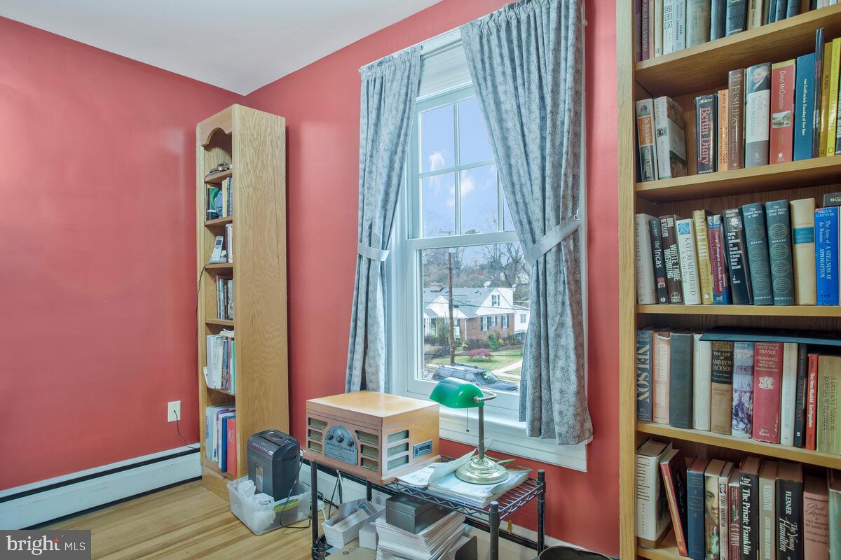 1263 Circle Drive Halethorpe, MD 21227 - Photo 20 of 40 Office