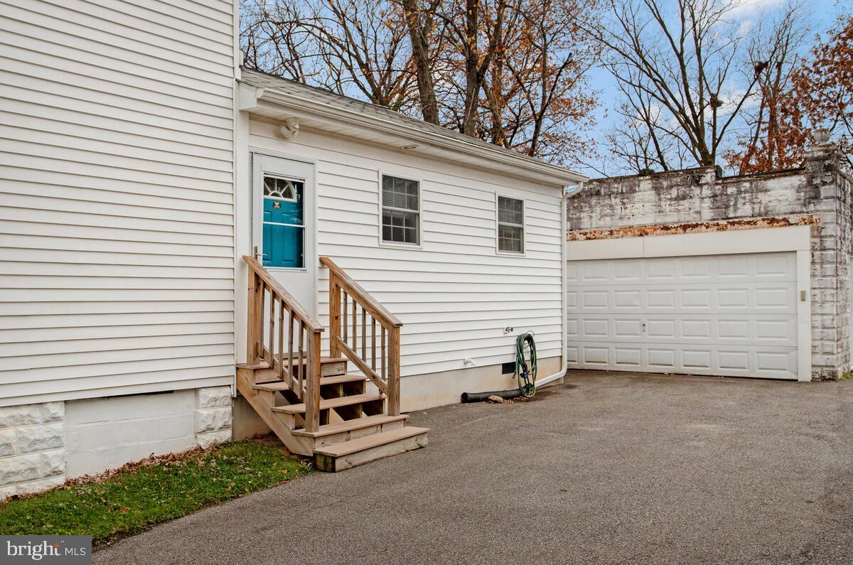 1263 Circle Drive Halethorpe, MD 21227 - Photo 30 of 40 Side Entrance to In-law Suite & Main Kitchen
