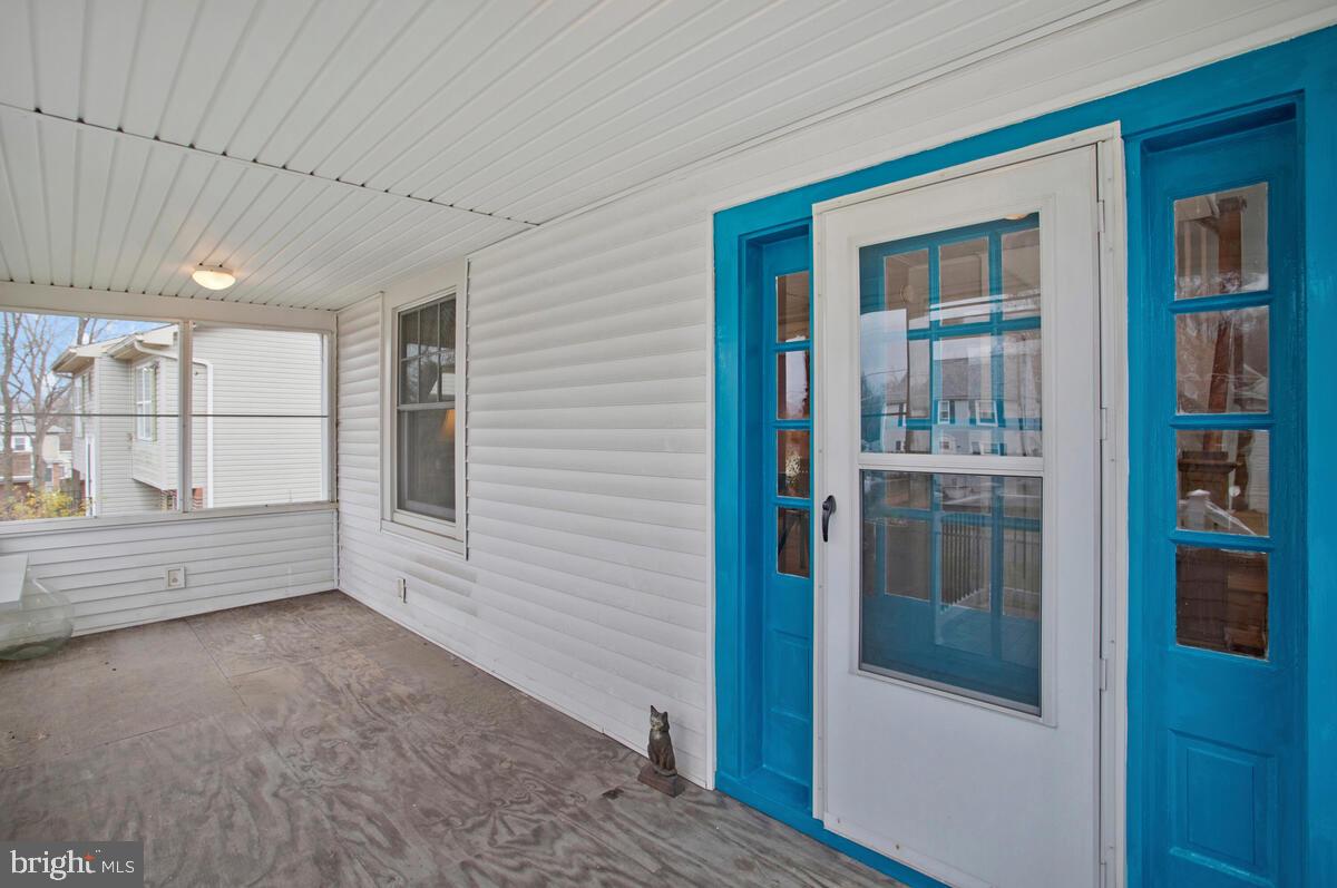 1263 Circle Drive Halethorpe, MD 21227 - Photo 4 of 40 Front Door