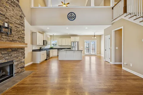 $670,000 | 2058 Lequire Lane, Spring Hill, TN 37174