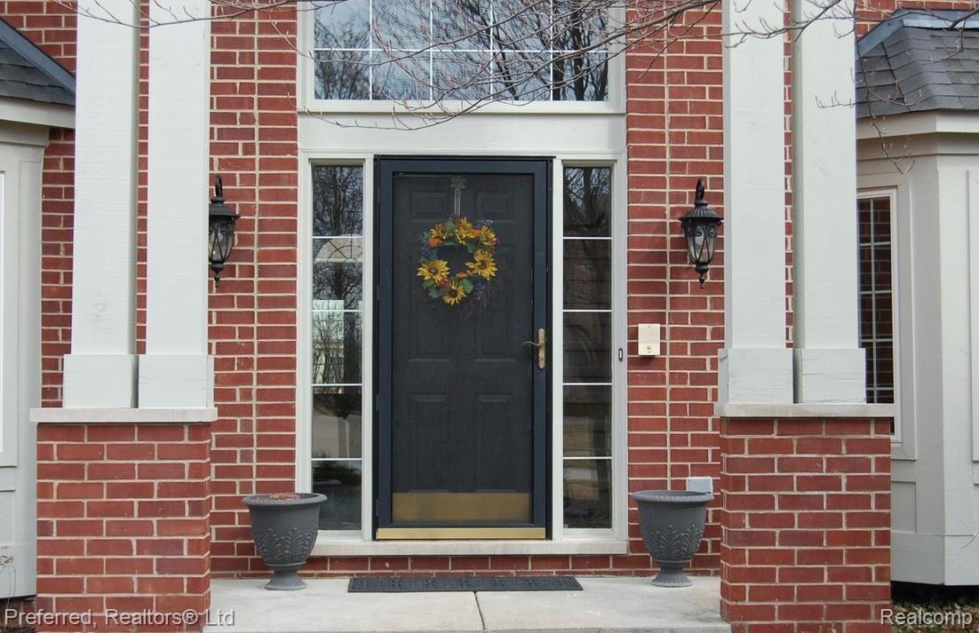 47875 Pavillon Road Canton, MI 48188 - Photo 10 of 58 Welcome!