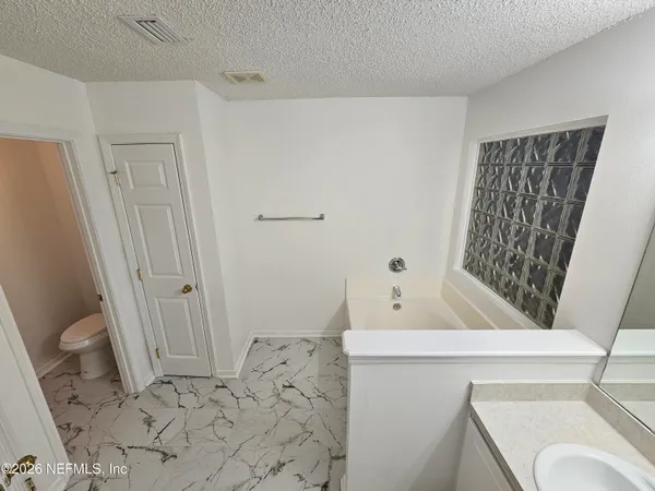 $2,100 | 2719 Taylor Hill Drive, Jacksonville, FL 32221