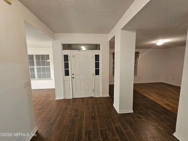 $2,100 | 2719 Taylor Hill Drive, Jacksonville, FL 32221