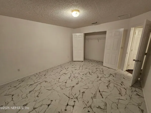 $2,100 | 2719 Taylor Hill Drive, Jacksonville, FL 32221