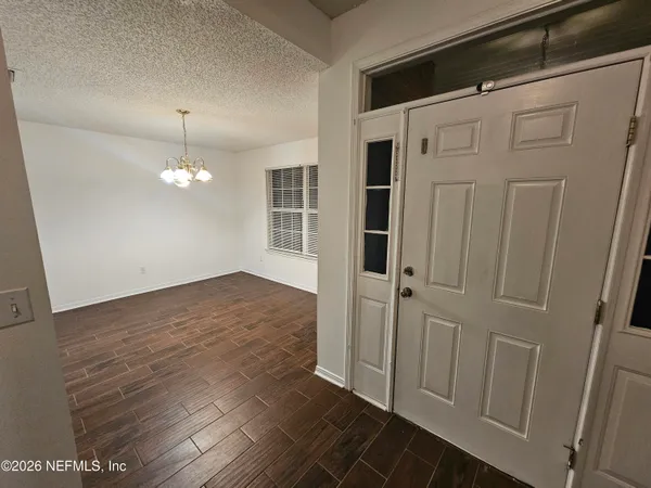 $2,100 | 2719 Taylor Hill Drive, Jacksonville, FL 32221