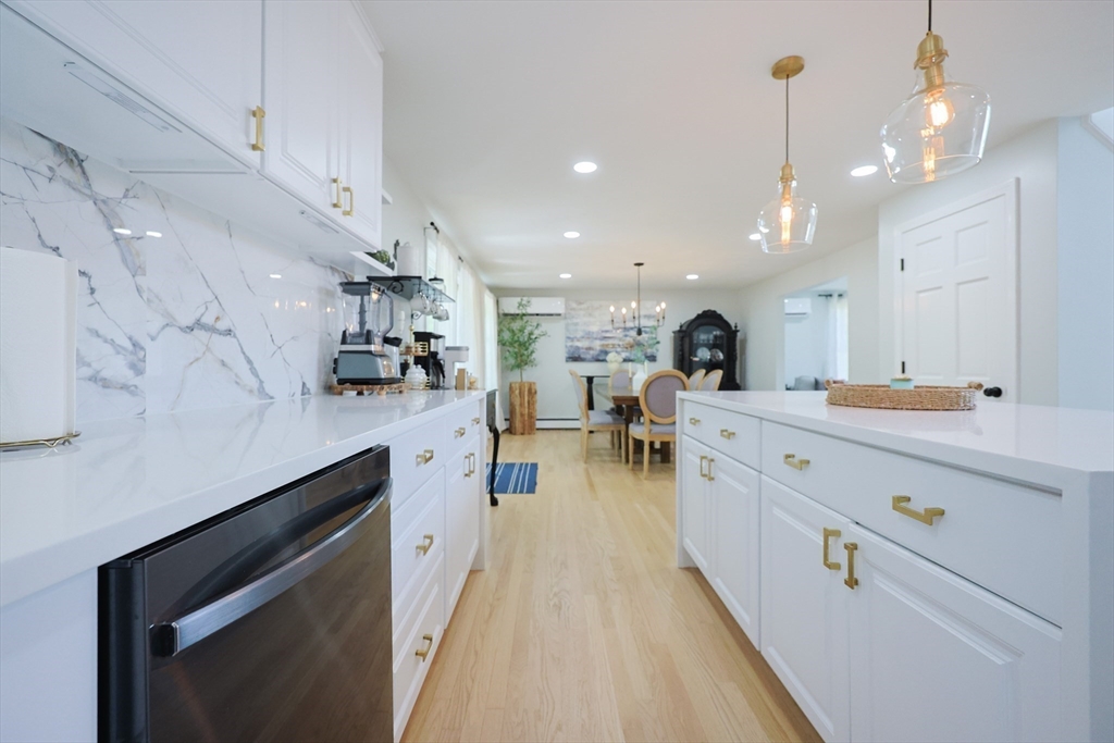 72 Castle Road Fitchburg, MA 01420 - Photo 11 of 42 Gallery Image 11