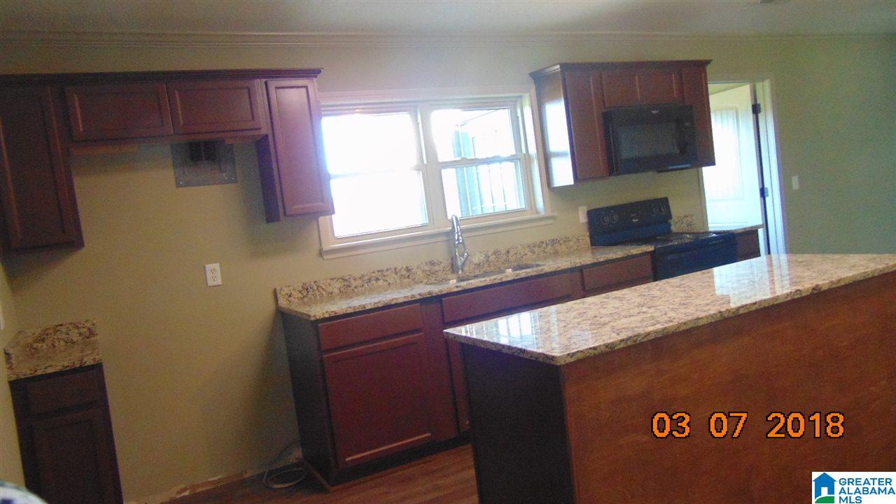 319 County Road 729 Jemison, AL 35085 - Photo 6 of 21
