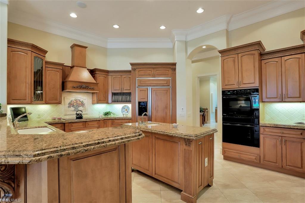 404 Terracina Way Naples, FL 34119 - Photo 10 of 26 Gallery Image 10