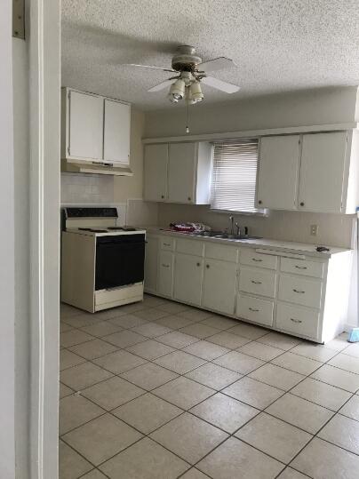 3012 23rd Street Lubbock, TX 79410 - Photo 5 of 13 4bc4d5b8-fe8b-4e55-aa7a-3ff0a65ac3d5