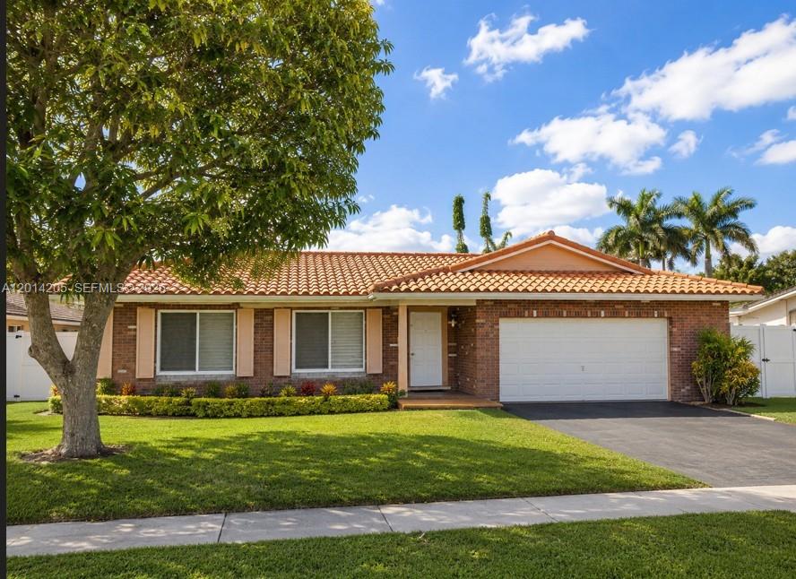 5240 Southwest 10th Court Plantation, FL 33317 - Photo 1 of 10