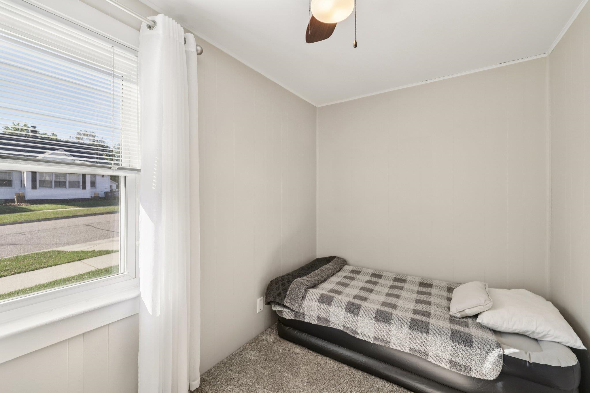 803 West Franklin Street Portage, WI 53901 - Photo 21 of 33