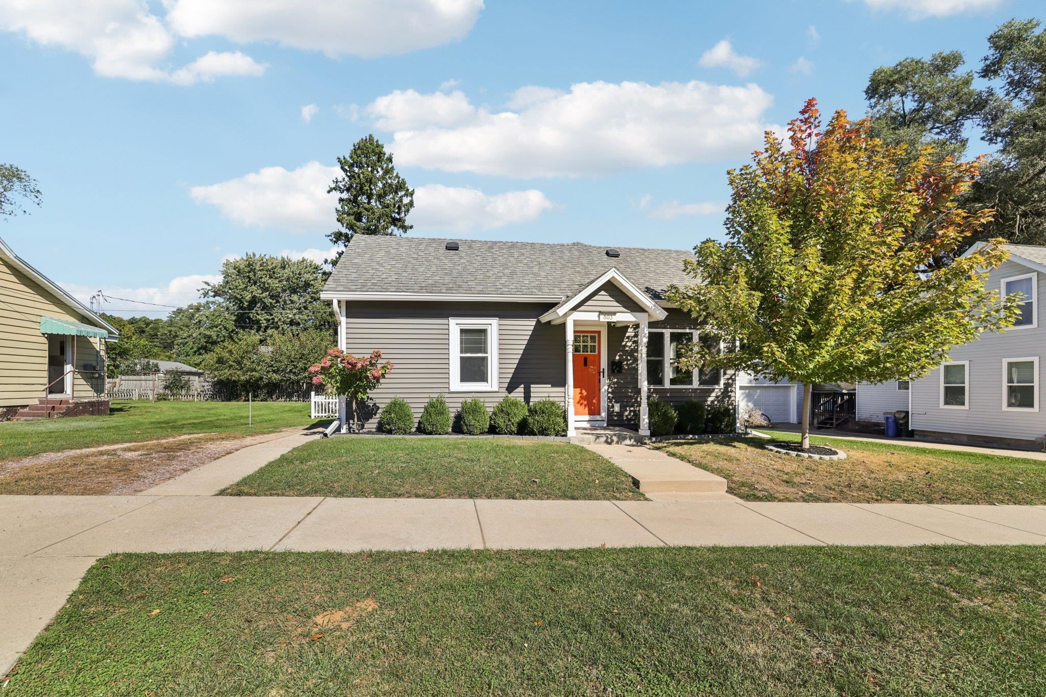 803 West Franklin Street Portage, WI 53901 - Photo 3 of 33