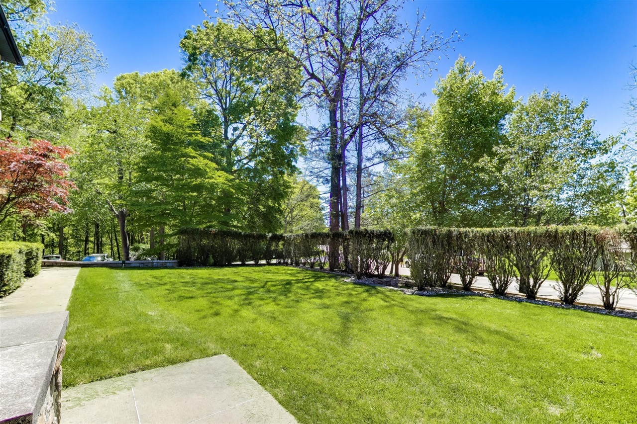 2287 Autumn Ridge St. Joseph, MI 49085 - Photo 4 of 78