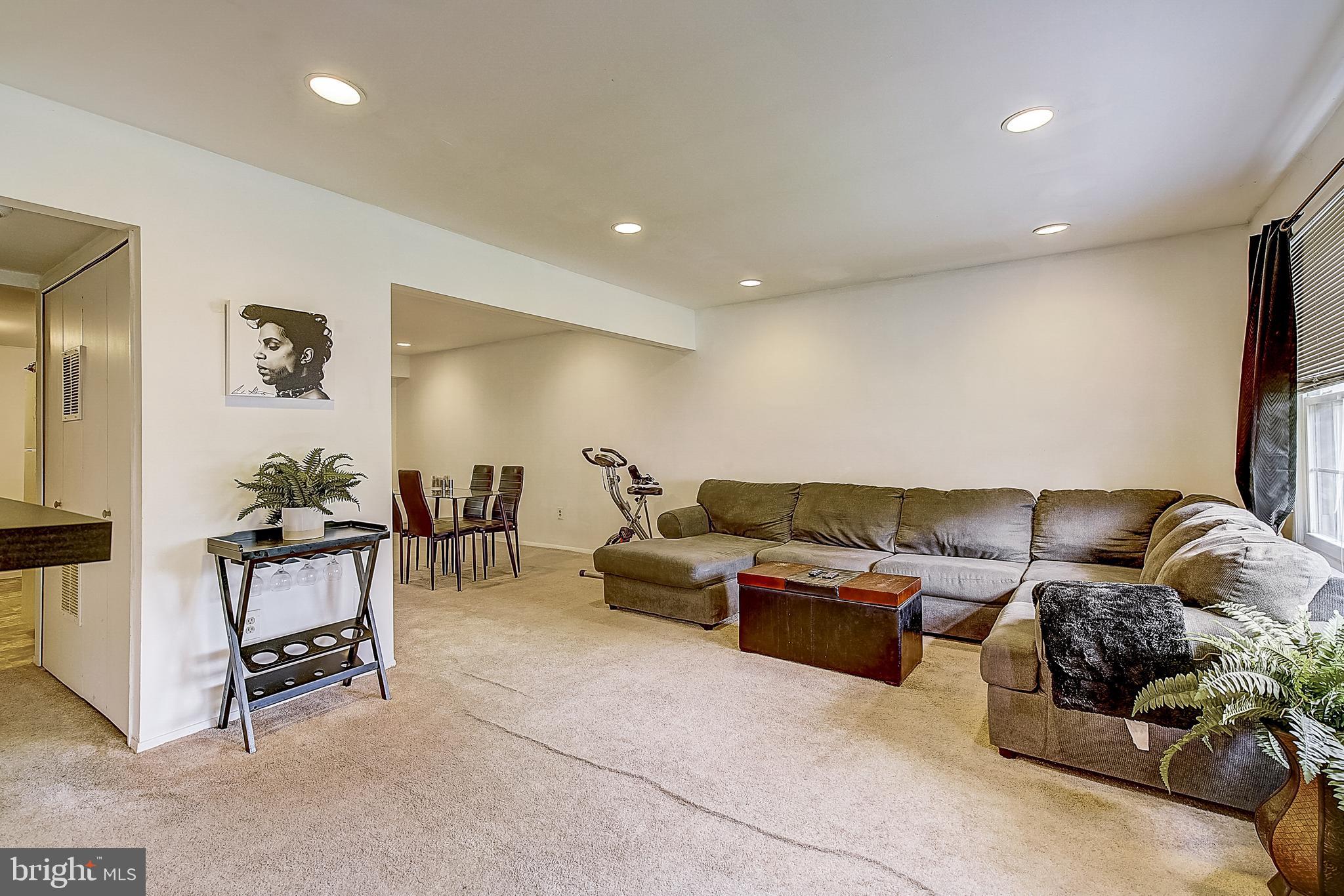 8 Rutledge Place Willingboro, NJ 08046 - Photo 5 of 30