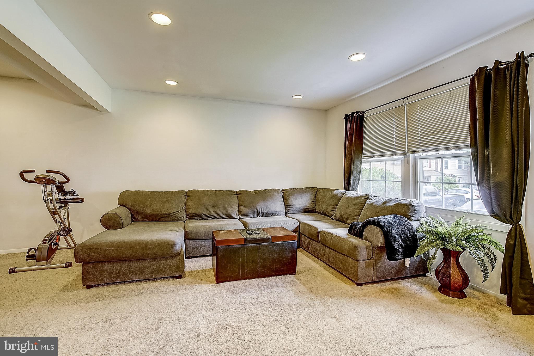 8 Rutledge Place Willingboro, NJ 08046 - Photo 7 of 30