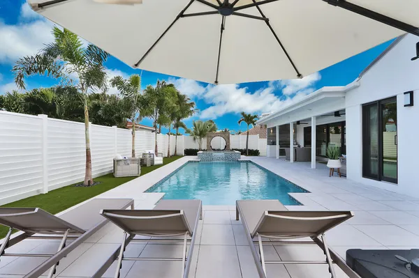 $18,000 | 441 South Lyra Circle, Juno Beach, FL 33408